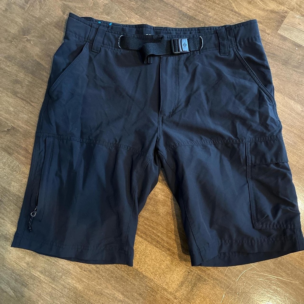 Women's Columbia activewear shorts breathable omni shield cargo